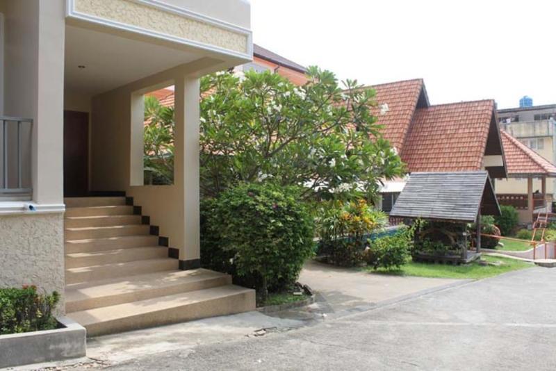 Sp House Phuket Hotel Pantai Kata Bagian luar foto
